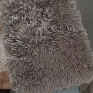 Ricevuto Letto per Cani in Peluche Super Morbido dal cliente A****i.
