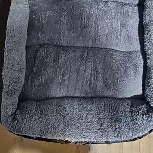 Ricevuto materasso in peluche lavabile per cani dal cliente S***a.
